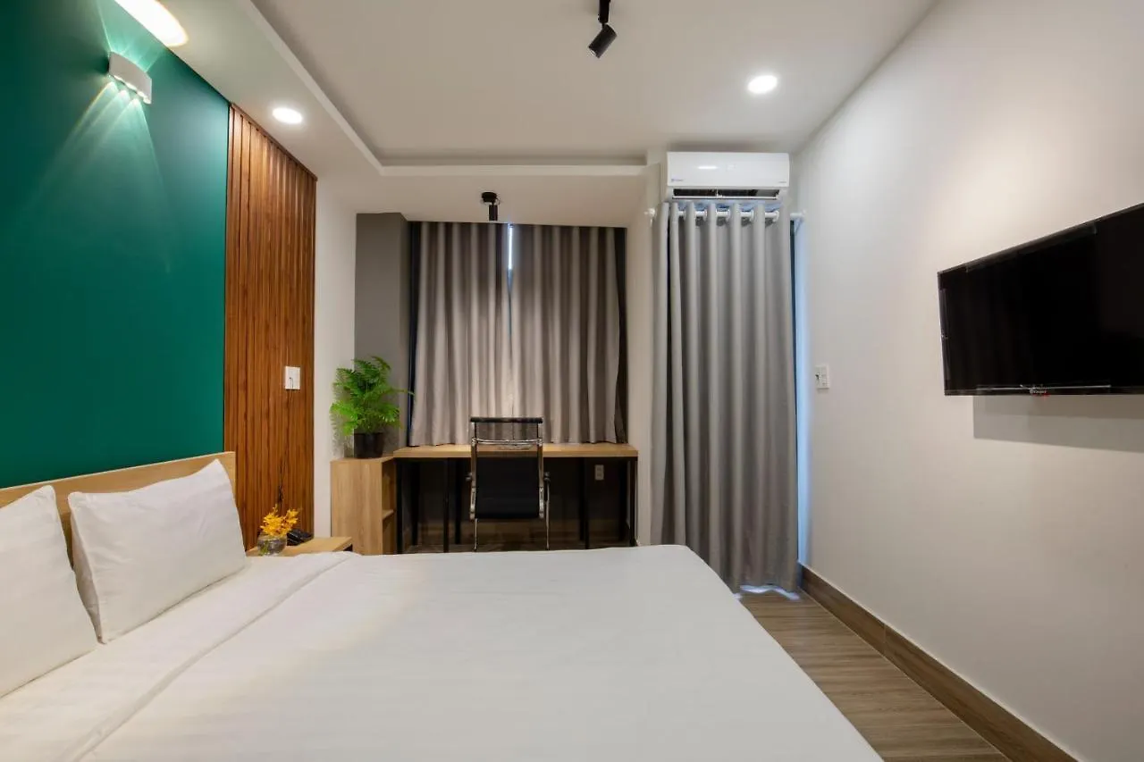 ***  La Hotel Riverside Хошимин Вьетнам
