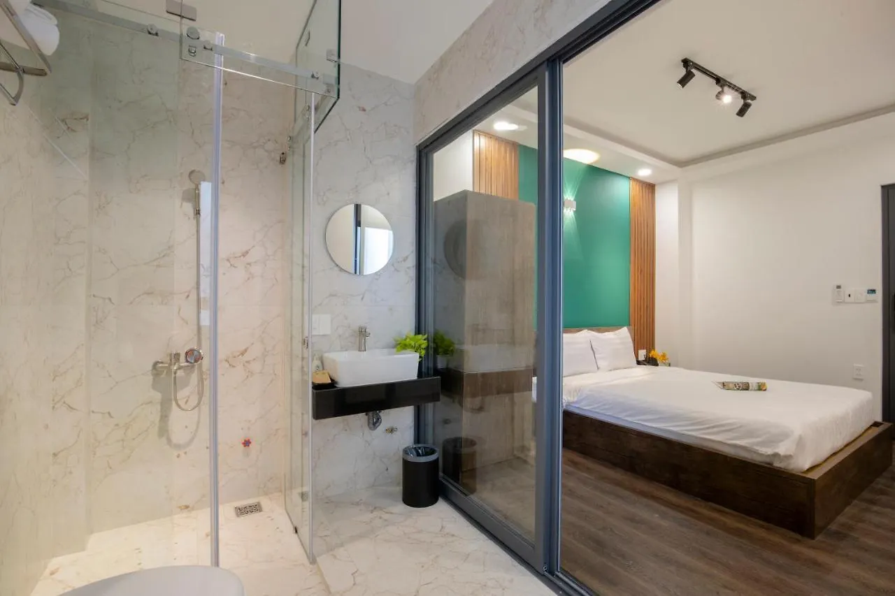 ***  La Hotel Riverside Ho Chi Minh City Vietnam