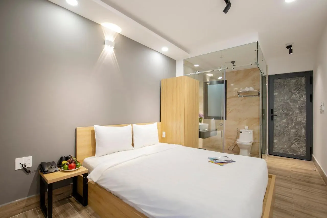 La Hotel Riverside Ho Chi Minh City 3*,  Vietnam