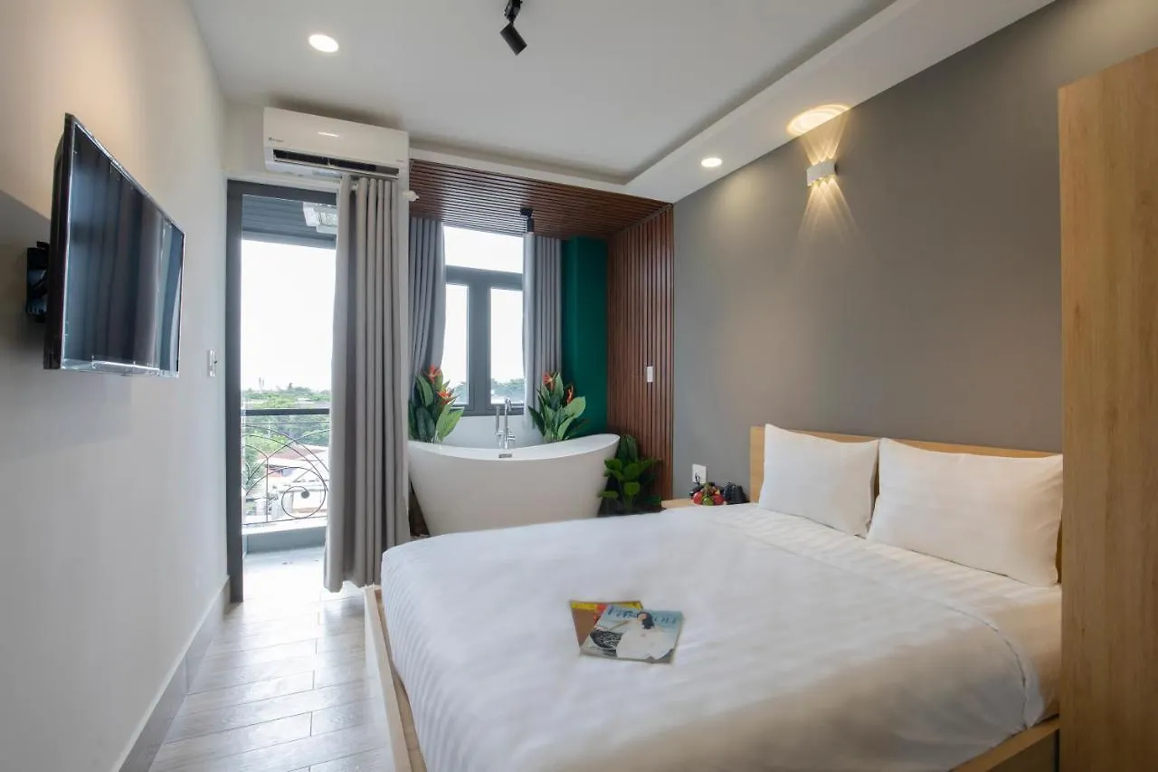 La Hotel Riverside Ho Chi Minh City